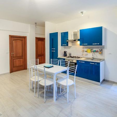 Appartamento Ristrutturato A Nuovo !!! Varazze Buitenkant foto