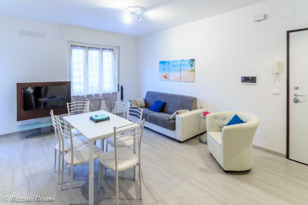 Appartamento Ristrutturato A Nuovo !!! Varazze Buitenkant foto